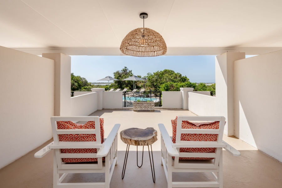 7 Bedroom Property for Sale in Goose Valley Western Cape